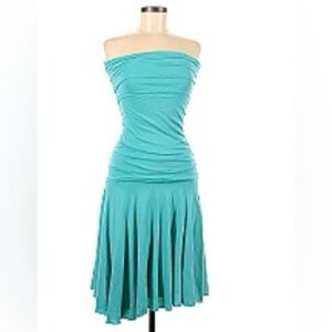Chic Strapless Turquoise Dress